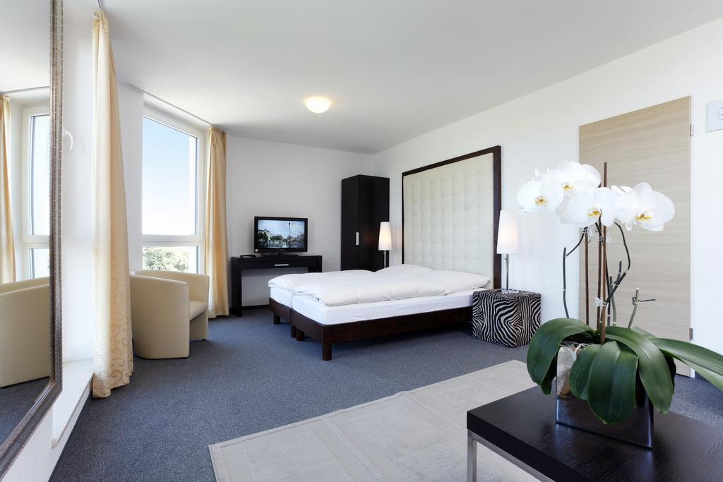 Mysky Hotel Pulheim Room photo